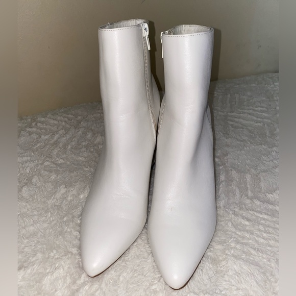 White, pointed toe booties. - Picture 2 of 7